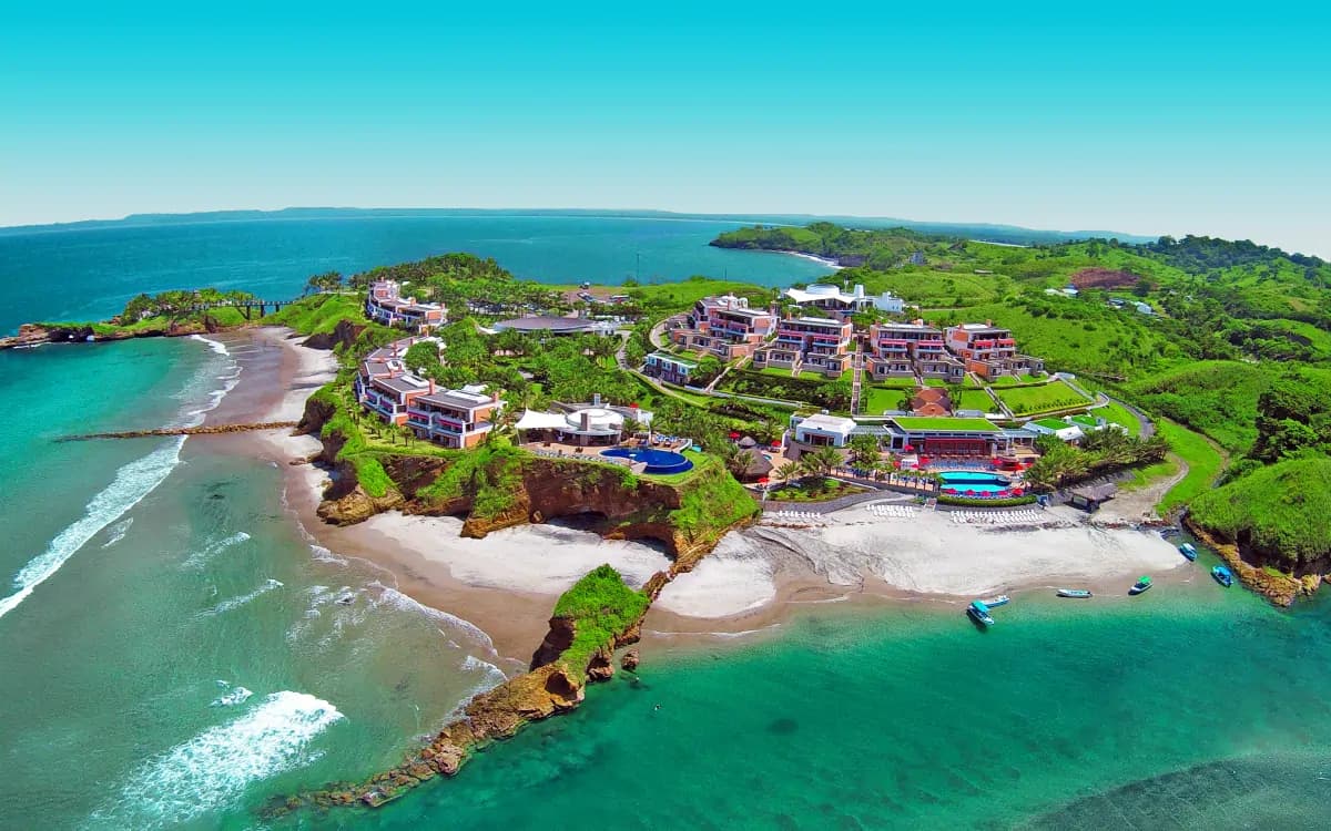 Mompiche & Isla Portete